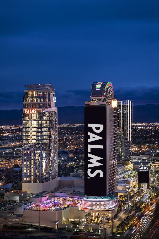 Book Paris Las Vegas Hotel & Casino on Almosafer