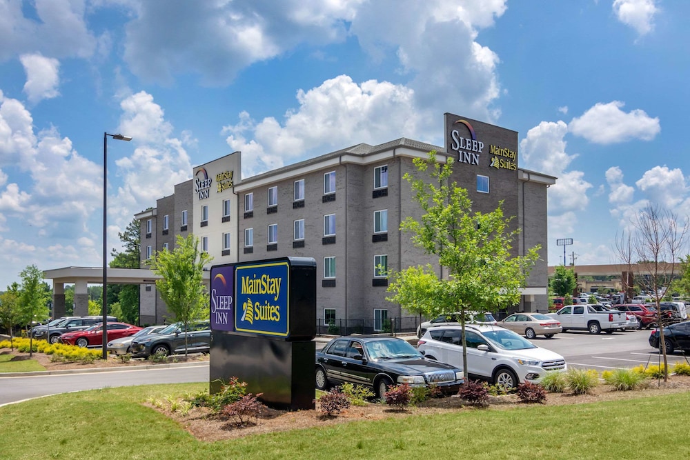 Book Chain Hotels in Newnan - Almosafer